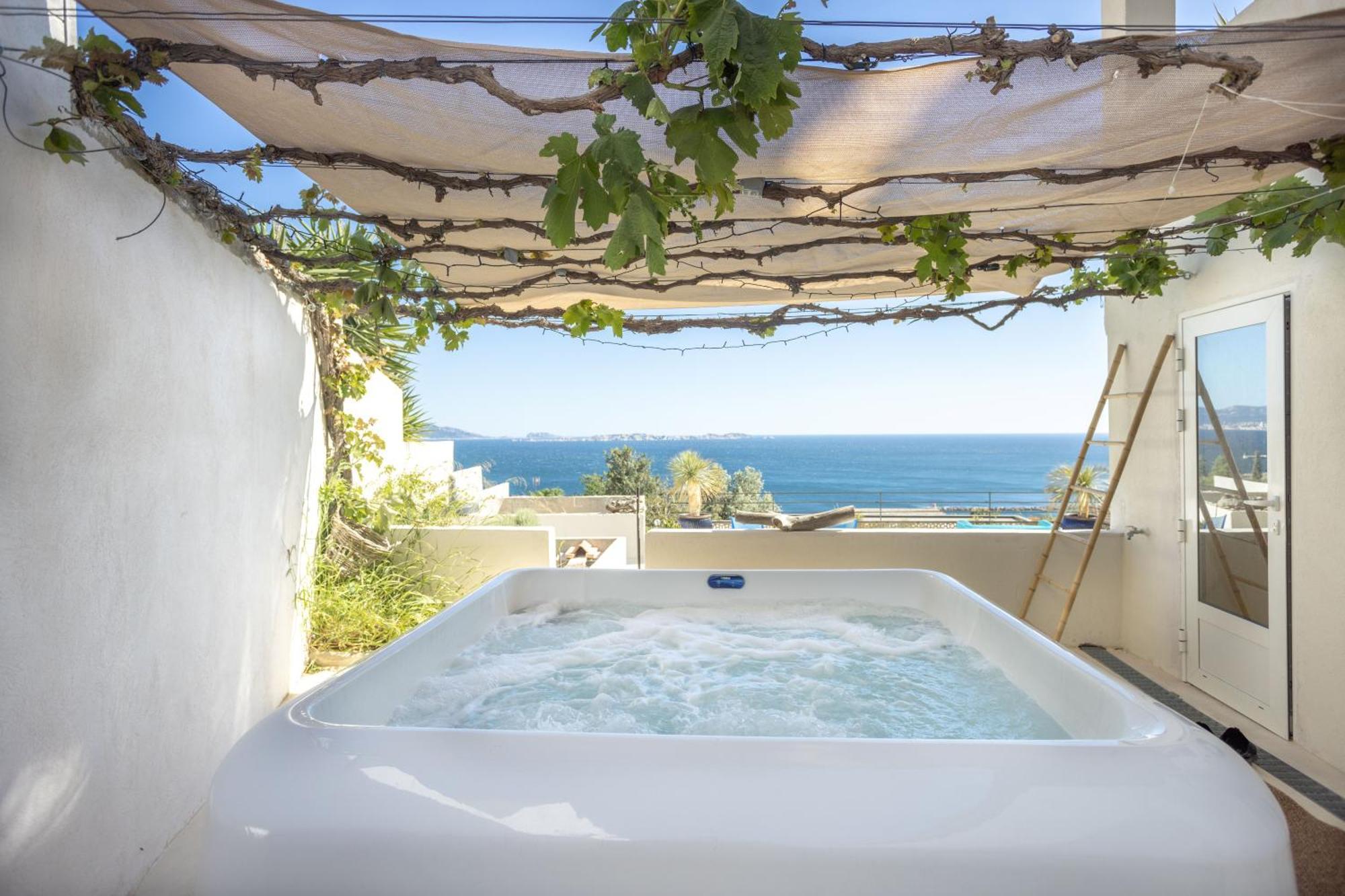 Les Suites Love 3 Spa Vue Mer Piscine Marseille Eksteriør bilde
